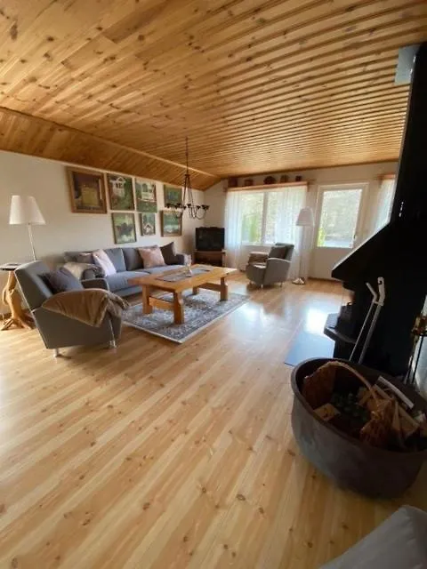 Vakantiehuis Bjoersjoedal Lake House'S Gotenburg